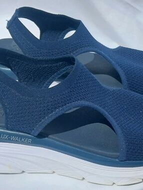 Sketchers Relaxed Fit Luxe Foam Sandals Women Size 6 1/2